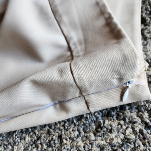 🌼AKRIS khaki work pant. - Picture 9 of 13